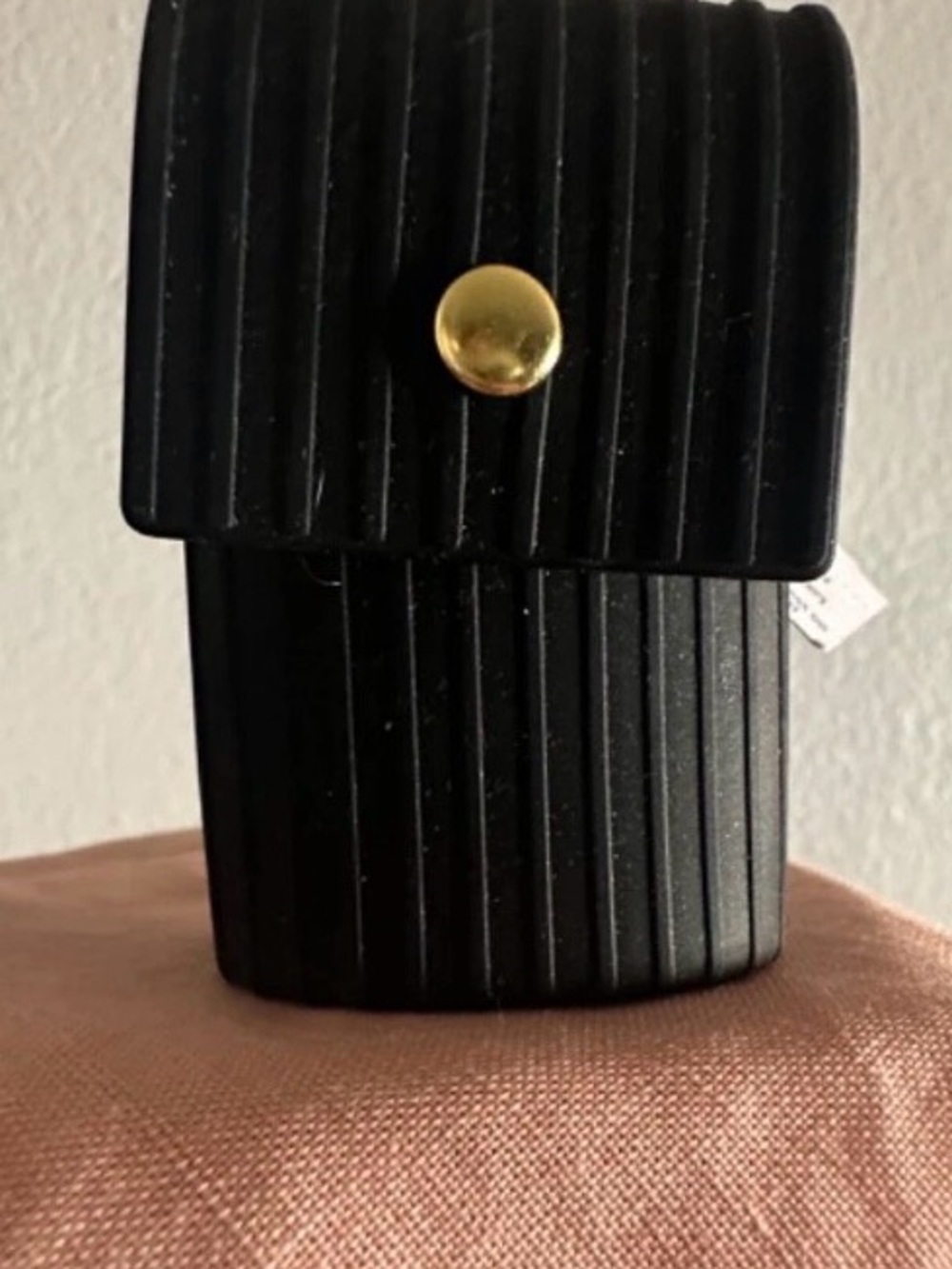 NWT~Bath & Body Works~Daisy Snap Case~Black~PocketBac~Sanitizer Holder